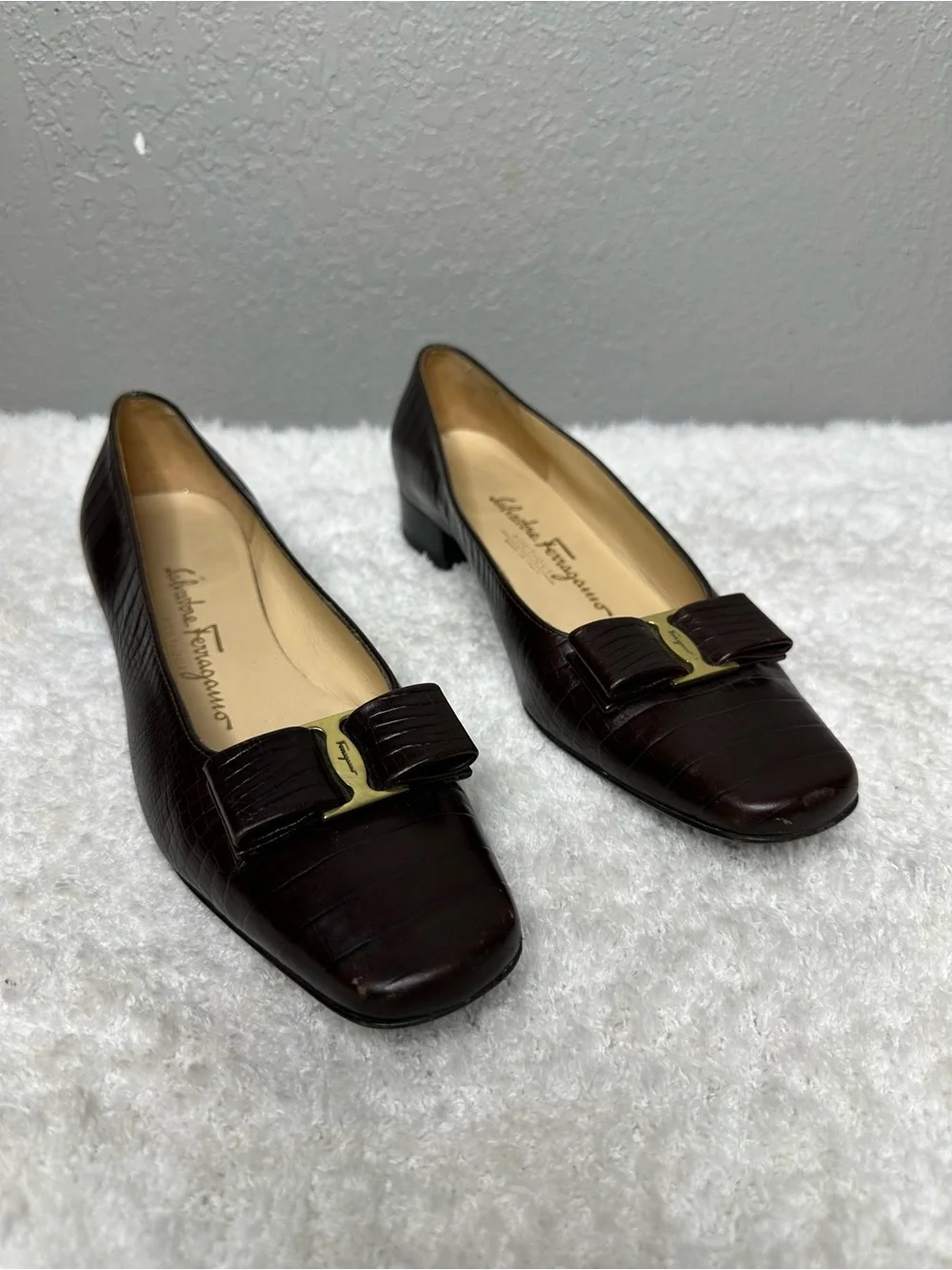 Vintage Salvatore Ferragamo Brown Croc Embossed Leather Pumps Loafers 7C 7 Wide